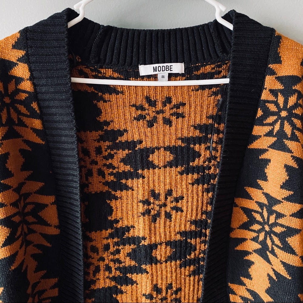 Modbe Geometric printed sweater - Picture 2 of 6